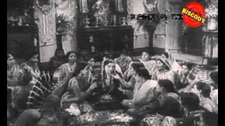 Aao Saheliyan Banni Ko Mehndi Lagao I Zeenat Begum I Nek Parveen 1945