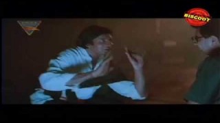 Amitabh Bachchan Funny Scene – Is Duniya Me Do Tarah Ke Keede