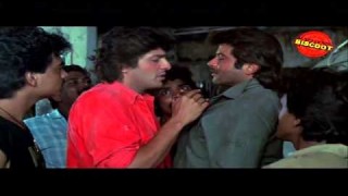 Chunky Pandey joins Anil Kapoor I Tezaab I Movie Scene