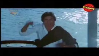 Funny Scene – Amitabh Bachchan flirts with Jumma in HUM