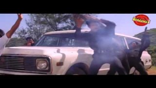 Gulshan Grover   Mithun Chakborty Fight Scene I Mujrim