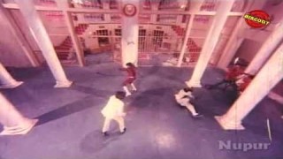 Rajnikant’s fight scene – Climax Scene I Chor Ke Ghar Chorni